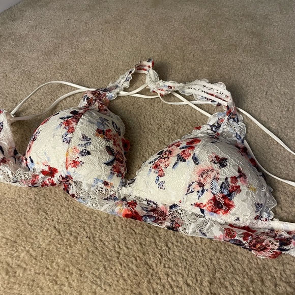 Floral Lingerie Bra - Large - Picture 2 of 4